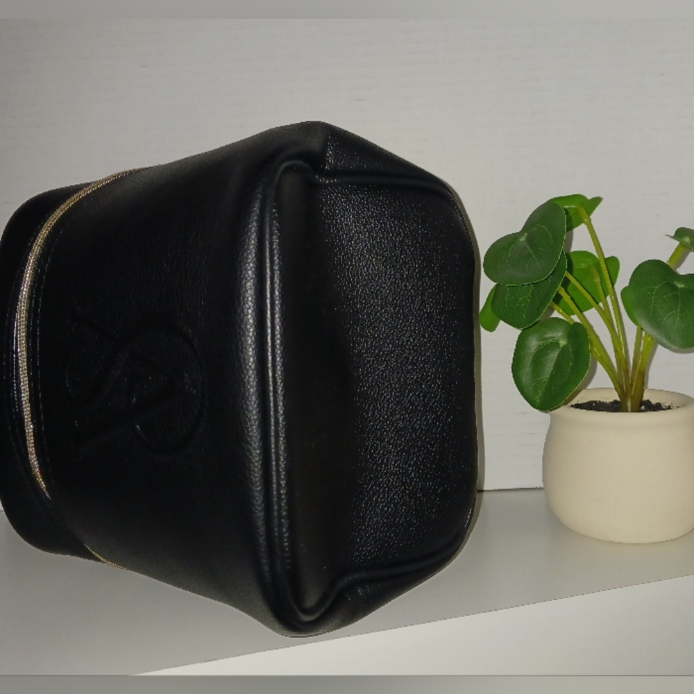 NWT Victoria's Secret - Beauty Bag - Picture 3 of 4